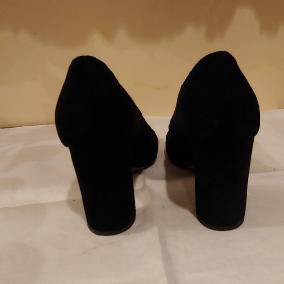 Shoes - Picture 5 of 8